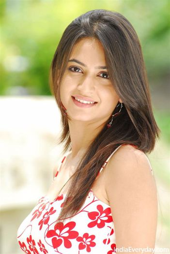  - KRITI KHARBANDA
