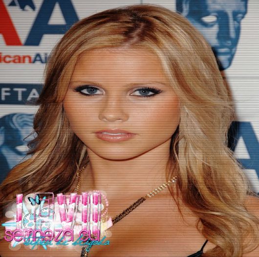 am inelu [ tipa ] [ incep sa`i curga ceteva lacrimi ]