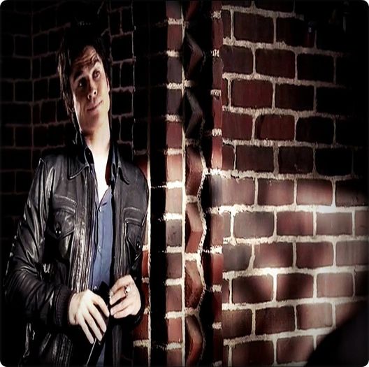 `; ] nup no sa ma las... dar ai zis k n`am voie sa beau azy... tu n`ai voie sa fumezy....