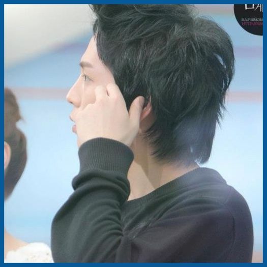 * Binee.:) {Pleaca la bucatarie}Doriti cappuccino?