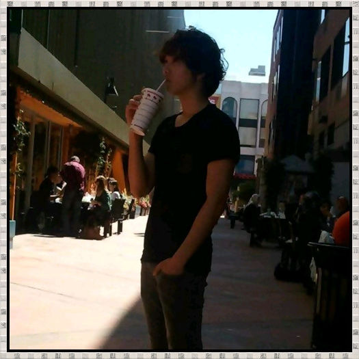 >> ..[se intoarce band cappucino] ..JungAh, nu am uitat ce ai promis ieri :)).. [se pune pe canapea] - l - x - Episodul 28 - x - l