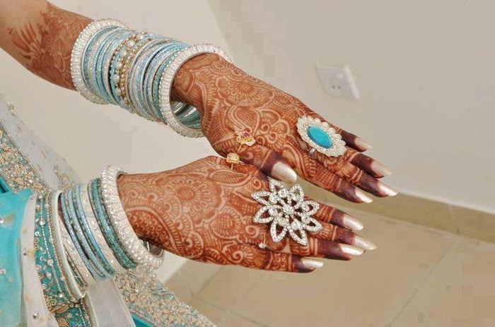 58885_347774745324688_357183867_n - Mehndi-henna