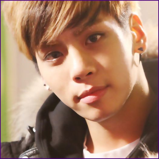 - Ouff..:-s Hyaa..:-s :). - 0 - 3 SALON l 003 l JongHyun