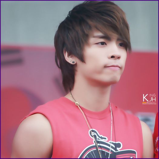 - Mhm..:) Foarte sigur..:o3. - 0 - 3 SALON l 003 l JongHyun