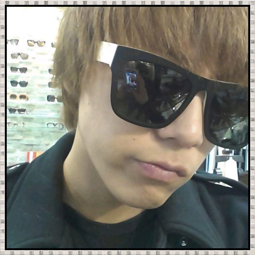 >> Bwai.. voi va placeti? :-? ..Ca din ce vad.. asta rezulta de aici... :-? ..Si JA.. ma sustine :D - l - x - Episodul 29 - x - l