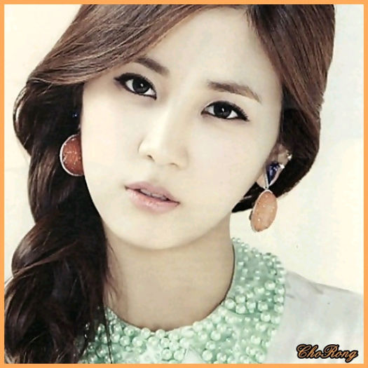 ..Ai vazut si tu.. e o prefacuta. Nu ai vazut ce minte?