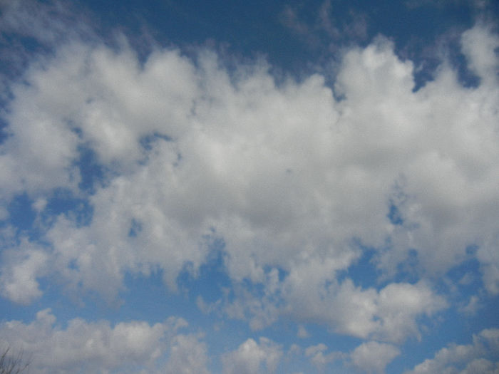 Spring Clouds (2013, April 02)