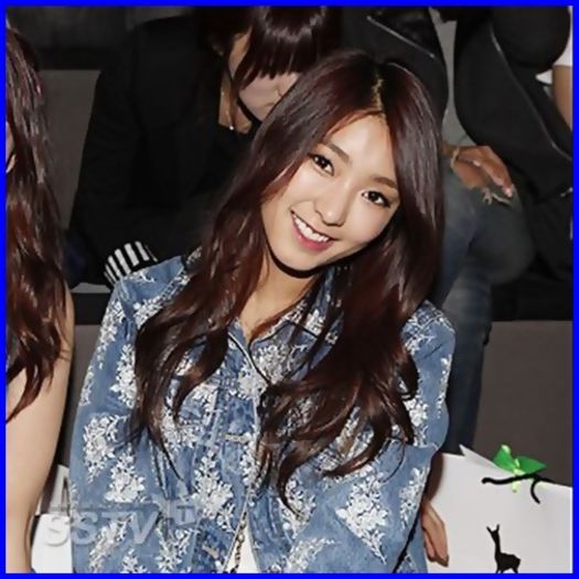 . Ce naiba as putea sa ascund..cand eu vorbeam cu oppa..cand GD a intrat in incaparee.:|