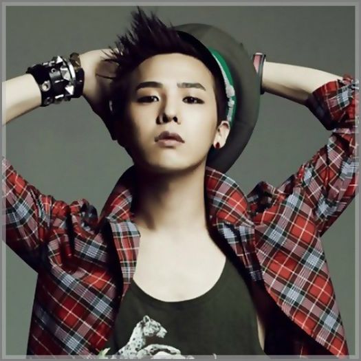 ^^..Mnoo,lasa`maa..Ii iau apararea pt ca suntem prieteni..Ceea ce tuu..Nu ai..:P..