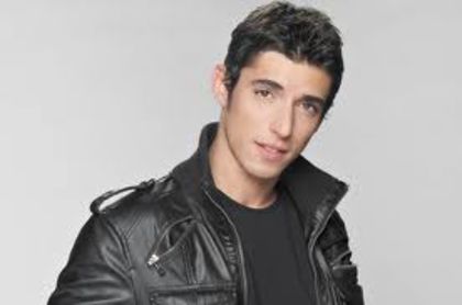 Buna ziua, pe cine cautati? - x - M-am indragostit de tatal meu film - x