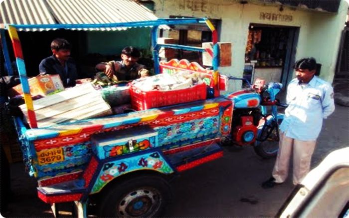 Gujarat Three wheeled Delivery Truck with Typical Indian - x-Indian vehicles-x