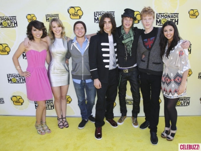 Lemonade-Mouth-lemonade-mouth-29399968-580-435 - Lemonade Mouth