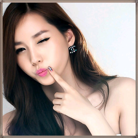 <~> ..Probabil.. :)) ..[ia crema dintr`un dulapior; se da la buza] ...Chh..-.-" - l - x - Episodul 32 - x - l