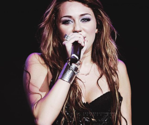 tumblr_ljps0iW0n61qar5a9o1_500_large