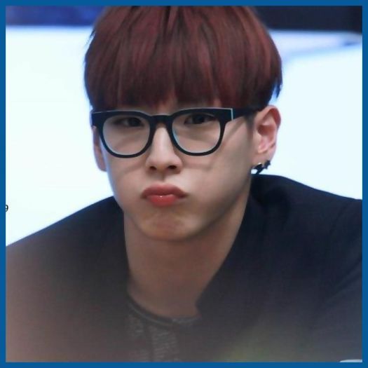 * Incercam sa fac bine..tu? Nu ai vrea sa te dai jos..ma cam doare spatele.:-s.