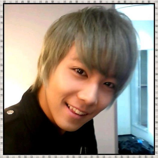 >> ..Nu ai gresit cu absolut nimic.:)) ..Woo.. :| ..ce aveti mwa? - l - x - Episodul 33 - x - l