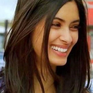  - DIANA PENTY