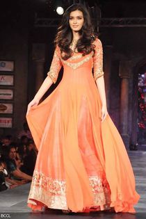  - DIANA PENTY