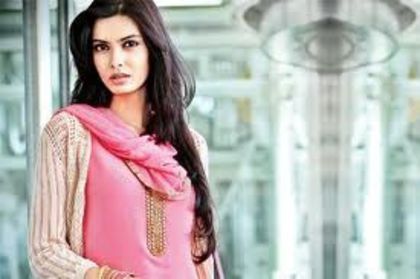  - DIANA PENTY
