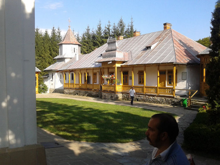 2012-08-17 17.40.45 - Manastiri N Moldovei