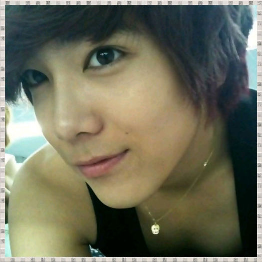 >> ..Uite ce e.. daca ai venit aici.. sa te iei de JungAh.. inteleg.