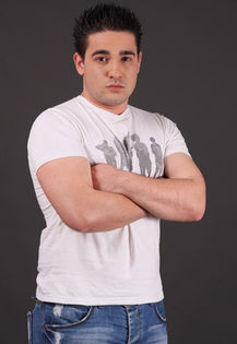 Si gardul e tot al meu.