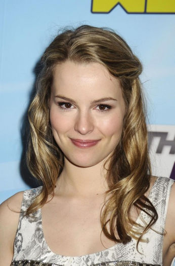 bridgit-mendler-rtv-hge-1495639664