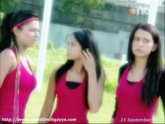 54668662_LGIFBOR2 - xxDill Mill Gayye girlsxx