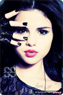 Selena 2 - Ce vedeta alegeti