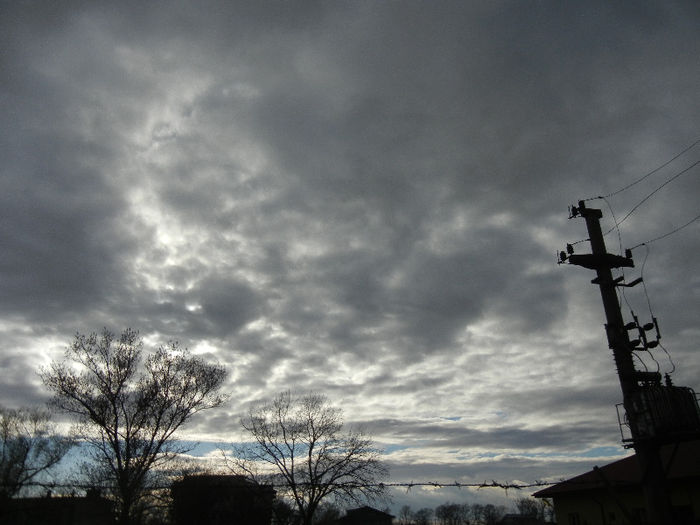 Clouds. Nori (2013, April 04)