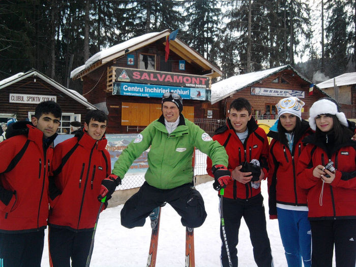 Fotografie4670; La cupa mondiala de sanie de strada...ekipa turciei...
