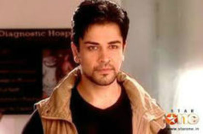 ..sa nimic,eu plec la munca,tu r trb sa faci la fel(si-i dadu det noului job)