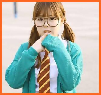 [;] Acum ce mai urmeaza?Eun..nu iti e rusine?Si tie Hwa..daca ar stii HyunA ce faceti cand nu e ea.