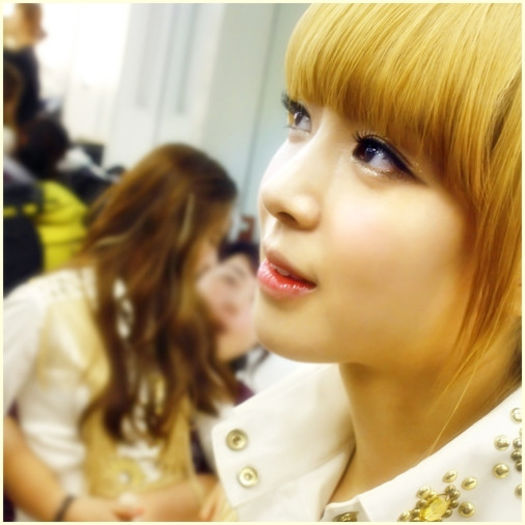 + Mmm..dragut..:) Hey :)