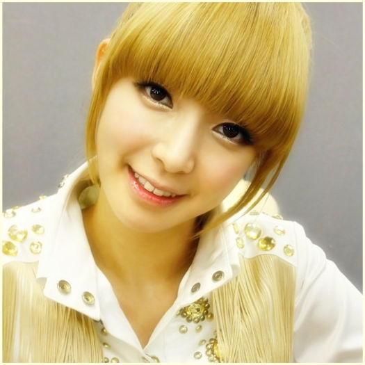 + Nu... sunt doar in vizita..:))