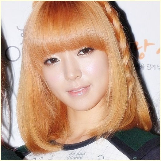 + Mama...:-s Cred ca am picat intr-un moment .. nu prea bun..:-s Hey..:-h