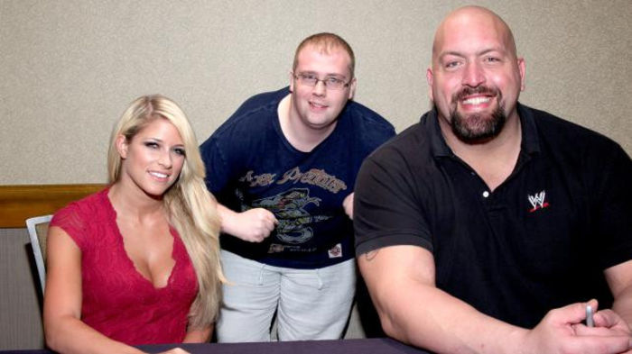 03_SS08182012js_321 - Kelly Kelly and Big Show autograph signing at SummerSlam