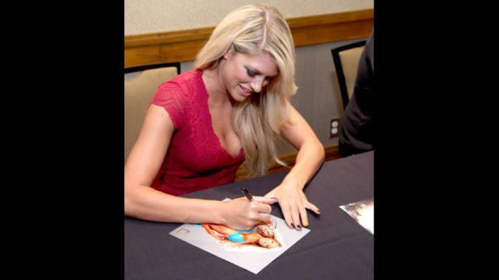 07_SS08182012js_386 - Kelly Kelly and Big Show autograph signing at SummerSlam