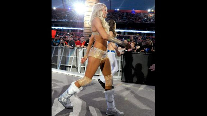 WM28_Photo_116-1 - Kelly Kelly and Maria Menounos vs Beth Phoenix and Eve