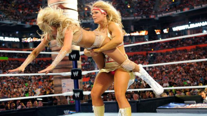 WM28_Photo_129-1 - Kelly Kelly and Maria Menounos vs Beth Phoenix and Eve