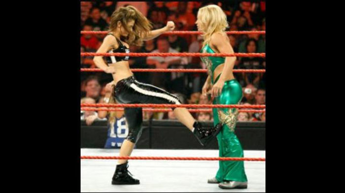 Beth11 - Kelly Kelly and Maria Menounos vs Beth Phoenix and Eve 2