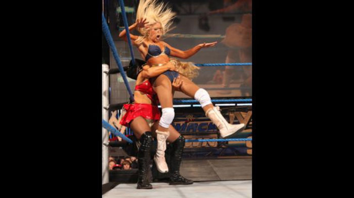 SD_634_Photo_055 - Kelly Kelly vs Beth Phoenix 3