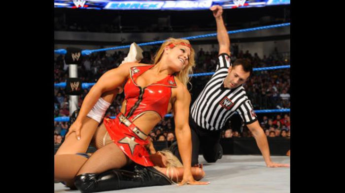 SD_634_Photo_059 - Kelly Kelly vs Beth Phoenix 3