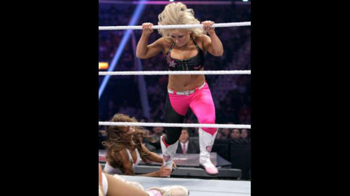 HIAC11_Photo_156 - Kelly Kelly vs Beth Phoenix 4