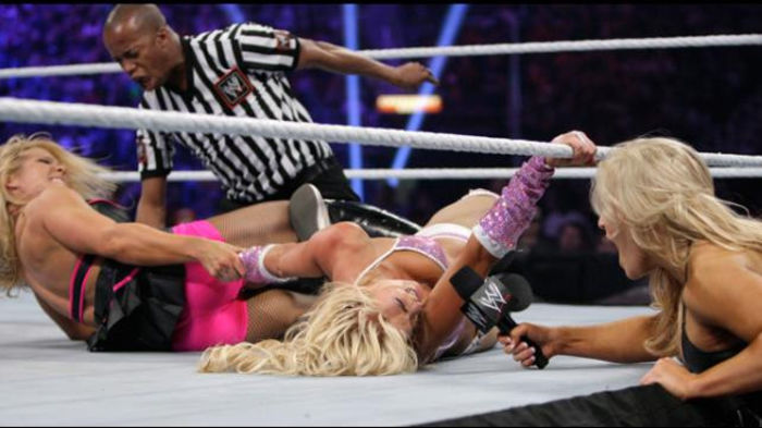 HIAC11_Photo_160 - Kelly Kelly vs Beth Phoenix 4