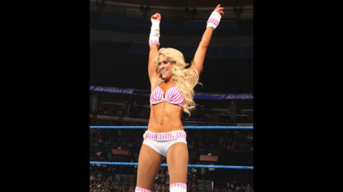 SD_632_Photo_055 - Kelly Kelly vs Natalya 2