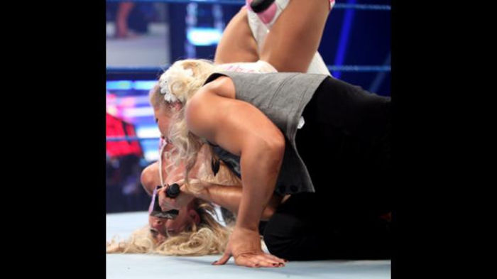 SD_632_Photo_059 - Kelly Kelly vs Natalya 2