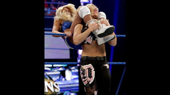 SD_629_Photo_052 - Kelly Kelly vs Natalya 3