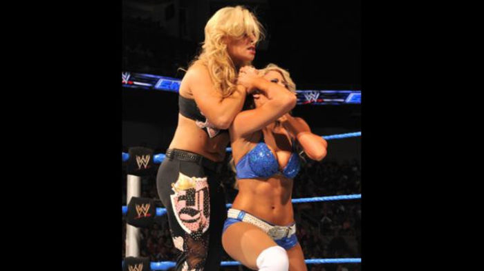 SD_629_Photo_057 - Kelly Kelly vs Natalya 3