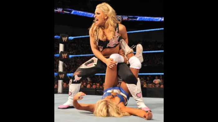 SD_629_Photo_060 - Kelly Kelly vs Natalya 3